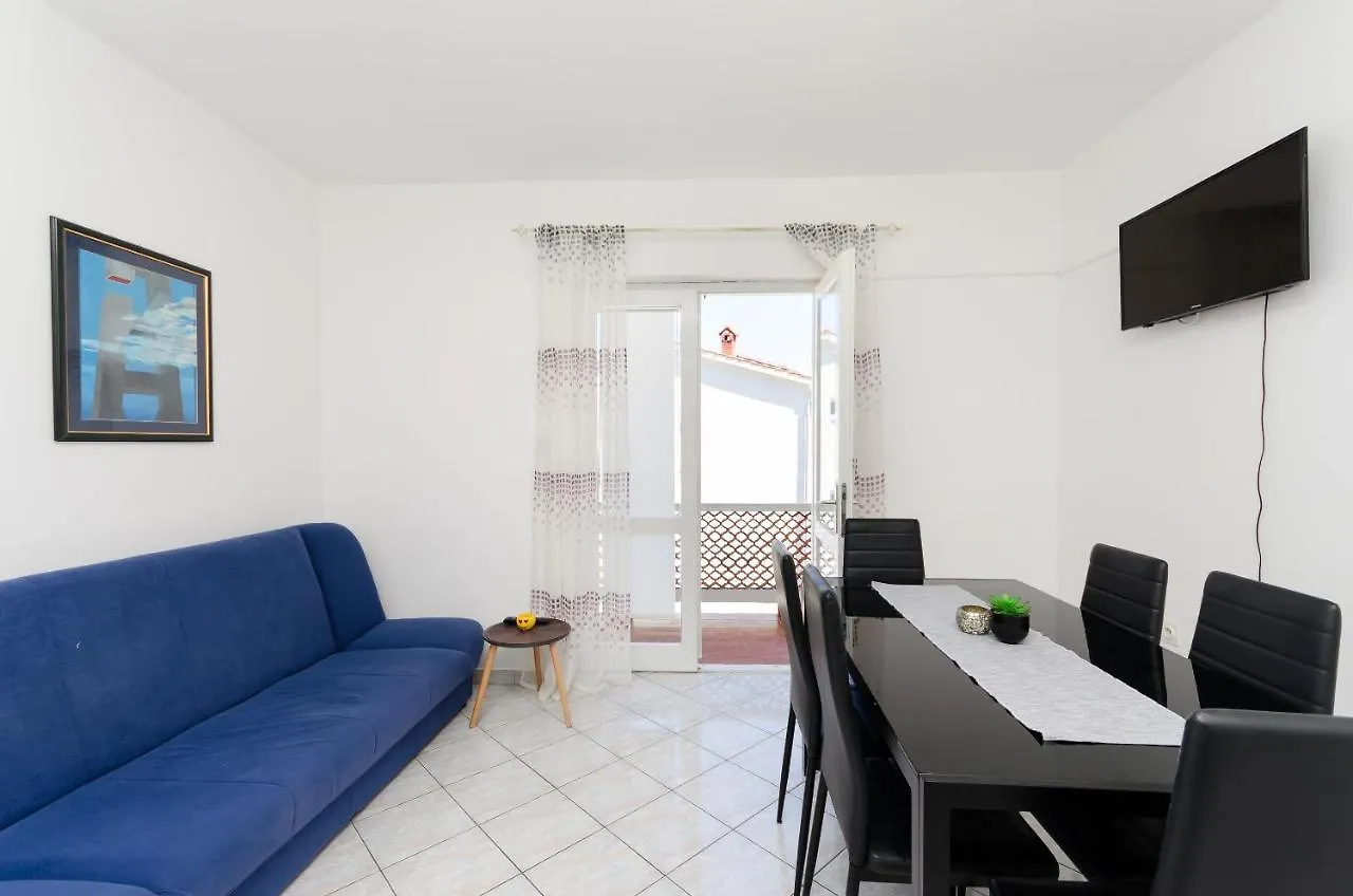 Apartments Luka Supetarska Draga